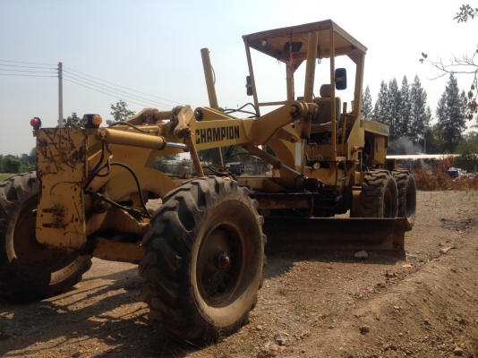 ขายรถเกรด CHAMPION 710A เอกสารทะเบียน