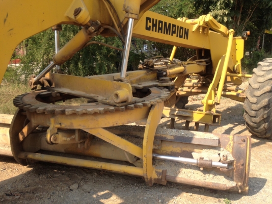 ขายรถเกรด CHAMPION 710A เอกสารทะเบียน ขายรถเกรด CHAMPION 710A เอกสารทะเบียน