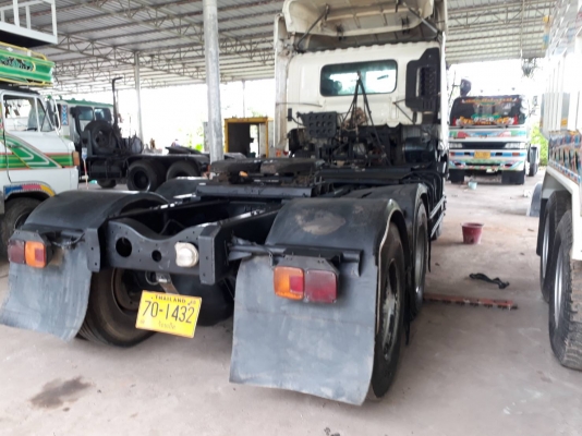 ขายด่วนหัวลาก380แรงปี53รถสวยวิ่ง2แสนกิโล ขายด่วนหัวลาก380แรงปี53รถสวยวิ่ง2แสนกิโล