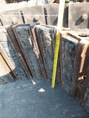 FROM JAPAN TRACK SHOE แทรคเหล็กก๊อปยาง สำหรับรถขุด ไซค์20,25,30,35/ (43ข้อ)/สินค้าเก่านอก ราคา*คู่ละ 39,000 บาท* FROM JAPAN TRACK SHOE แทรคเหล็กก๊อปยาง สำหรับรถขุด ไซค์20,25,30,35/ (43ข้อ)/สินค้าเก่านอก ราคา*คู่ละ 39,000 บาท*