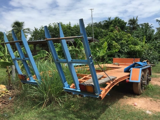 ขาย สาลี่ ขนรถเกี่ยวใหญ่   เหล็กคานหน้า 6" บรรทุก 7-8 ตัน  กว้าง 2.70  ยาว 6 เมตร  ราคา 68,000  091-0206555