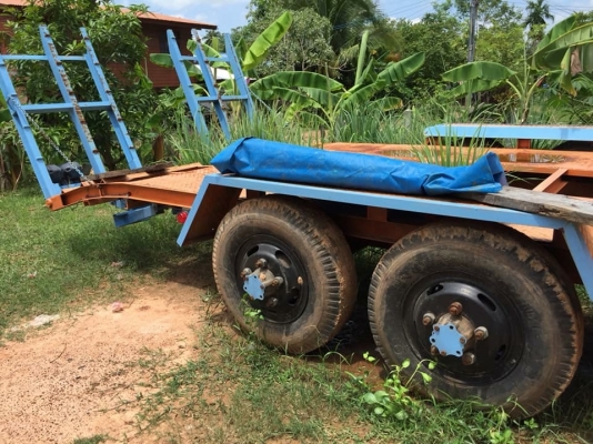 ขาย สาลี่ ขนรถเกี่ยวใหญ่   เหล็กคานหน้า 6" บรรทุก 7-8 ตัน  กว้าง 2.70  ยาว 6 เมตร  ราคา 68,000  091-0206555