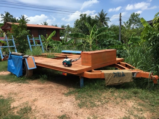 ขาย สาลี่ ขนรถเกี่ยวใหญ่   เหล็กคานหน้า 6" บรรทุก 7-8 ตัน  กว้าง 2.70  ยาว 6 เมตร  ราคา 68,000  091-0206555