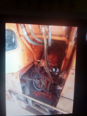 มี 2 คันรถแบคโฮ DAEWOO SOLAR 220LC-V เอกสารอินวอย ราคา 500000