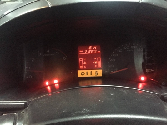 ขายรถกระบะมีเครื่องทำความเย็น ISUZU เครื่อง 2500 ปี 2556 มี 18 คันราคาคันละ 265000