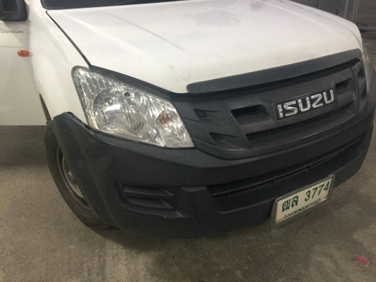 ขายรถกระบะมีเครื่องทำความเย็น ISUZU เครื่อง 2500 ปี 2556 มี 18 คันราคาคันละ 265000