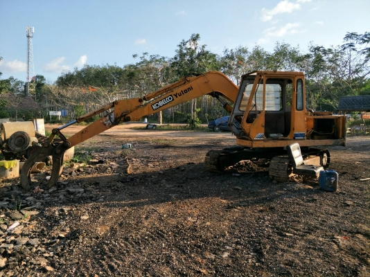 ขายรถแบคโฮ KOBELCO SK60-// หัวคีปพร้อมบุ้งกี๋ ปั๊มนิ้วตัวเดินใหญ่เท่าของ120 ราคา 180000