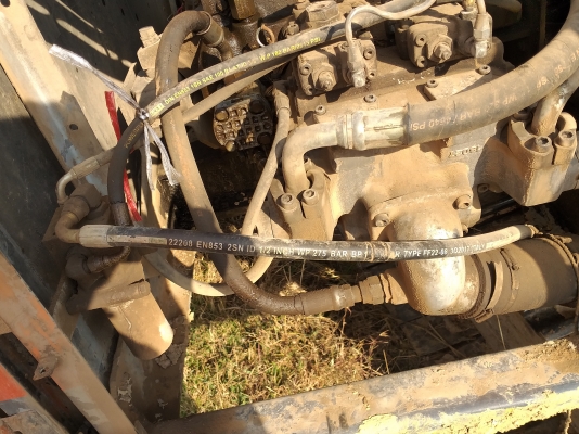 ขายด่วน HITASHI EX200-5 รถใช้งานปกติ โซ่หนา ทำงานเร็วไม่มีโหลด ตัวเดินดี รถทำงานทุกวัน สนใจสอบถาม 093 0764943. คุณ ตั้ม