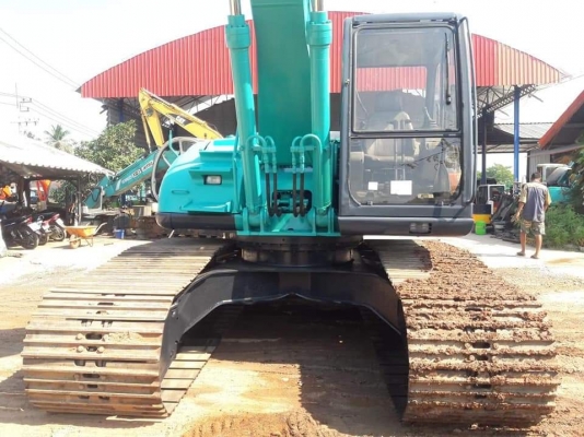 ขายจ้า.KOBELCO SK200-3 มาร์คไฟว์ ซุปเปอร์ เก่านอกแท้  สภาพสวย แทรคใหญ่ ใบ 80 มีลายแย๊ก พร้อมใช้ โทร 089-3818694 จ๊อย