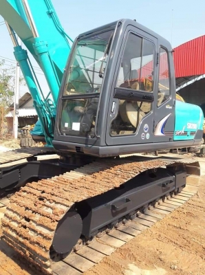 ขายจ้า.KOBELCO SK200-3 มาร์คไฟว์ ซุปเปอร์ เก่านอกแท้  สภาพสวย แทรคใหญ่ ใบ 80 มีลายแย๊ก พร้อมใช้ โทร 089-3818694 จ๊อย