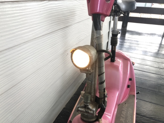 (ปิดการขาย) สกู๊ตเตอร์ไฟฟ้า E-Scooter มีไฟหน้า,ไฟเลี้ยว ซ้าย-ขวา มีบริการจัดส่ง (ปิดการขาย) สกู๊ตเตอร์ไฟฟ้า E-Scooter มีไฟหน้า,ไฟเลี้ยว ซ้าย-ขวา มีบริการจัดส่ง