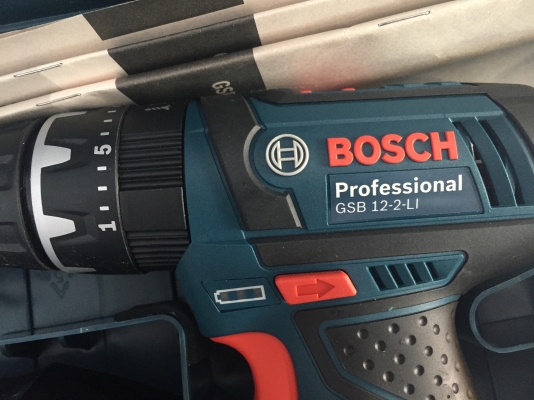 ขายสว่านแบตกระแทก bosch มือสองสภาพแก่ะกล่องครับ ขายสว่านแบตกระแทก bosch มือสองสภาพแก่ะกล่องครับ
