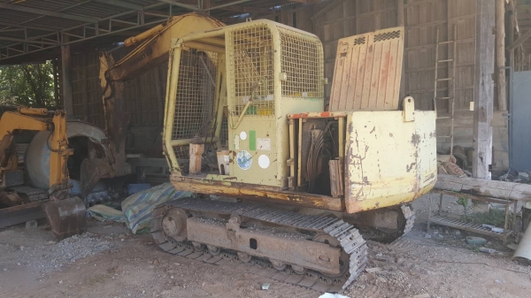 ขาย แบคโฮ KOMATSU PC60-6 ซื้อเก่านอกมา เครื่องดี ปั้มดี โซ่ 80\% โรลเลอร์แตก 2 ลูก รถใช้งานได้ปกติ เอกสารใบซื้อขาย ขาย แบคโฮ KOMATSU PC60-6 ซื้อเก่านอกมา เครื่องดี ปั้มดี โซ่ 80\% โรลเลอร์แตก 2 ลูก รถใช้งานได้ปกติ เอกสารใบซื้อขาย