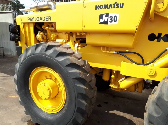 ขาย รถตัก KOMATSU JH30 สภาพพร้อมใช้งาน เช็คระบบใหม่ทั้งคัน ราคาต่อรองได้