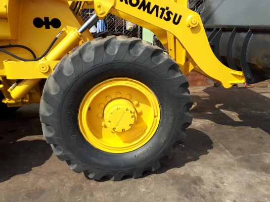 ขาย รถตัก KOMATSU JH30 สภาพพร้อมใช้งาน เช็คระบบใหม่ทั้งคัน ราคาต่อรองได้