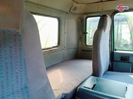 หัวเก๋ง Nissan Condor 3 ใบปัด หน้า V หัวเก๋ง Nissan Condor 3 ใบปัด หน้า V