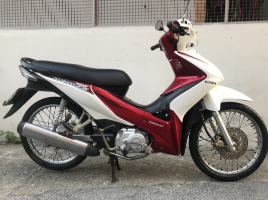 ขายHonda Wave110i หัวฉีด สตาร์ทมือ เครื่องดี เอกสารครบพร้อมโอน อยู่ห้วยขวาง กทม.ขายถูก19,500บาท