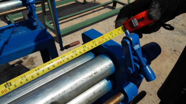 ** เหลือ 1 ตัว ** #เครื่องม้วนมือหมุนประกอบใหม่ 100\% เพลาตัน 80 cm ม้วนเหล็กบาง/ซิงค์/สังกะสี/ท่อดักซ์ ใหม่ 100\%