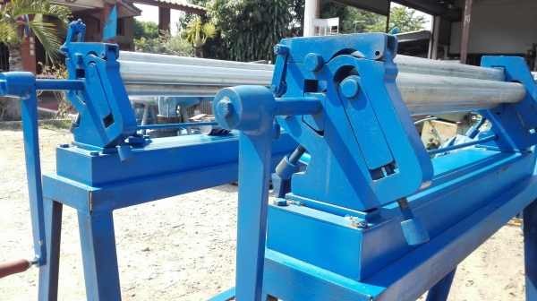 ** เหลือ 1 ตัว ** #เครื่องม้วนมือหมุนประกอบใหม่ 100\% เพลาตัน 80 cm ม้วนเหล็กบาง/ซิงค์/สังกะสี/ท่อดักซ์ ใหม่ 100\%