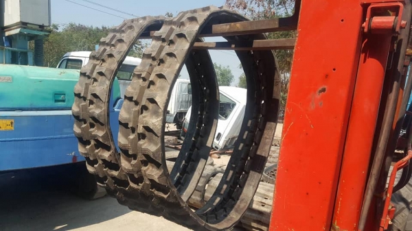 FROM JAPANแทรคยางใหม่ รถขุดไซค์05 ,10, 15, 20, 25, 30, /ขนาด 230*9.6*33(ข้อ) /สินค้าใหม่ งานนำเข้า FROM JAPANแทรคยางใหม่ รถขุดไซค์05 ,10, 15, 20, 25, 30, /ขนาด 230*9.6*33(ข้อ) /สินค้าใหม่ งานนำเข้า