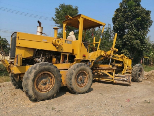 ขายด่วน!!รถเกรดChampion710A เอวอ่อน เอกสารเล่ม รถใช้งานอยู่ ราคาย่อมเยาว์ ขายด่วน!!รถเกรดChampion710A เอวอ่อน เอกสารเล่ม รถใช้งานอยู่ ราคาย่อมเยาว์