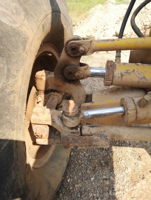 ขายด่วน!!รถเกรดChampion710A เอวอ่อน เอกสารเล่ม รถใช้งานอยู่ ราคาย่อมเยาว์ ขายด่วน!!รถเกรดChampion710A เอวอ่อน เอกสารเล่ม รถใช้งานอยู่ ราคาย่อมเยาว์