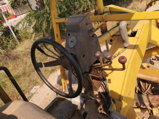 ขายด่วน!!รถเกรดChampion710A เอวอ่อน เอกสารเล่ม รถใช้งานอยู่ ราคาย่อมเยาว์ ขายด่วน!!รถเกรดChampion710A เอวอ่อน เอกสารเล่ม รถใช้งานอยู่ ราคาย่อมเยาว์