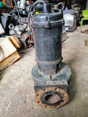 ขาย !! ไดโว่สูบน้ำ.EIM.ขนาด2แรง380v.(ของjapan)พร้อมใช้งาน