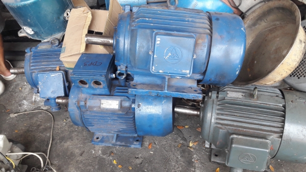 ขาย !! มอเตอร์.15hp.380v.รอบ1450พร้อมใช้งาน ขาย !! มอเตอร์.15hp.380v.รอบ1450พร้อมใช้งาน