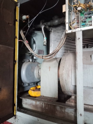 ปั้มลมมือสอง HITACHI OSP75UA (100HP )