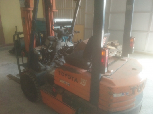 รถโฟล์คลิฟท์ 1.5 ตัน รถโฟล์คลิฟท์ 1.5 ตัน