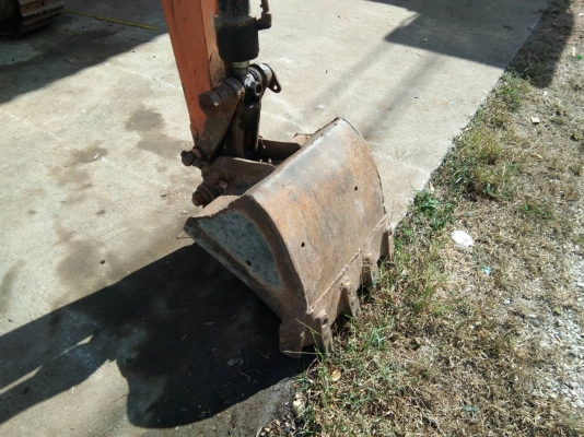 ขายด่วนรถ แบคโฮKOMATSU PC60-3 ปี40