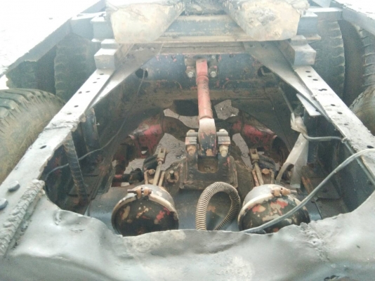 ขายด่วนรถหัวลากสิบล้อ2เพลา เครือง300แรง