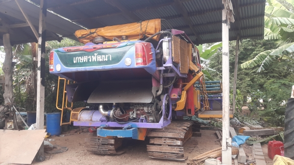 ขายด่วนรถเกี่ยวข้าวเกษตรพัฒนาสภาพดีเจ้าของขายเองราคาต่อรองได้0629873267