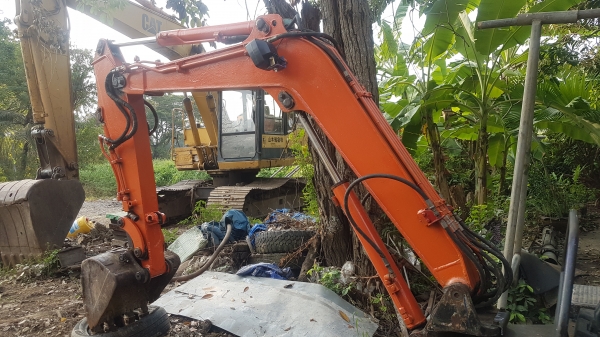 ขายEX30-2 พร้อมใช้งาน. คอลโทลน้ำมันปั้มนิ้ว