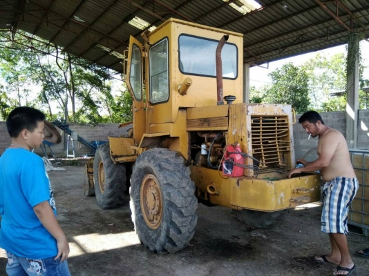 ขายด่วนรถตักเอวอ่อนCAT=910 ปี48