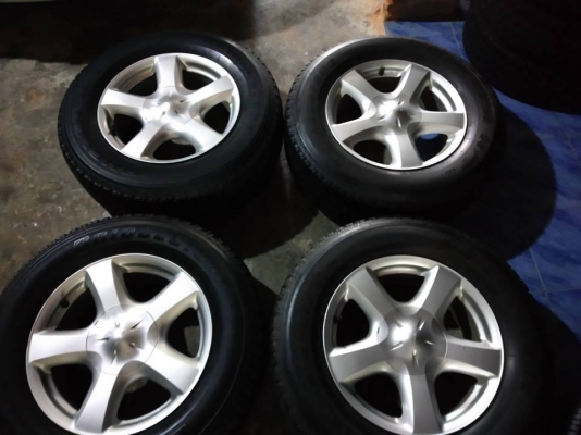 ล้อดีแม็กขอบ17ยางบริสโตน255/65/17ปี12(เน้นปีขอผ่านเน้นใช้งานดอกหลือเยอะ)