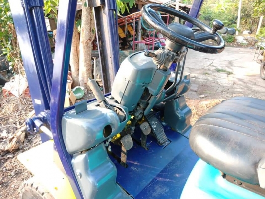 ขายด่วนโฟล์คลิฟโคมัสสุ2.5ตันรุ่น14เสา3เมตรเกียร์ออโต้ดีเซลไม่รั่วไม่ซึมพร้อมใช้