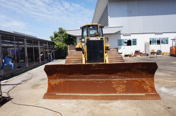 ขายรถแทรกเตอร์ D6M (นำเข้าจากญี่ปุ่น) รถสวยมาก เครื่องยนต์ดีมากค่ะ ขายรถแทรกเตอร์ D6M (นำเข้าจากญี่ปุ่น) รถสวยมาก เครื่องยนต์ดีมากค่ะ