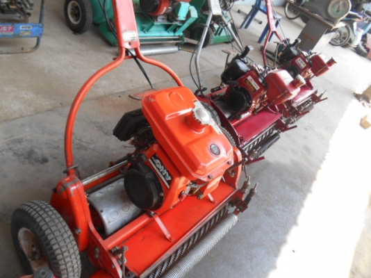 ขายรถตัดกรีนเดินตามBARONESSและTSUCHIYA พร้อมใช้งาน