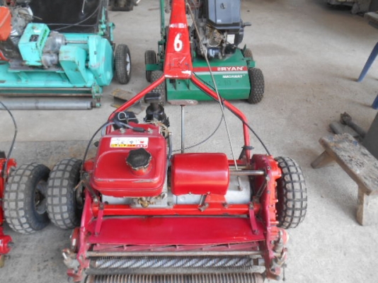 ขายรถตัดกรีนเดินตามBARONESSและTSUCHIYA พร้อมใช้งาน