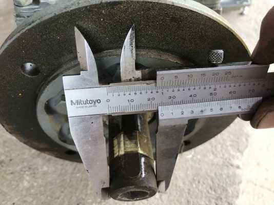 ขายมอเตอร์เกียร์หน้าแปลน SEW eurodrive 0.55KW. 380V มีระบบเบรคในตัว ของใหม่ไม่เคยใช้งาน อัตราทด 1:30 เพลาออกประมาณ 48 รอบต่อนาที