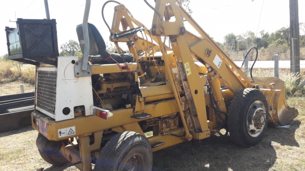 ขายรถตัก KOMATSU SD20-5 ขายรถตัก KOMATSU SD20-5