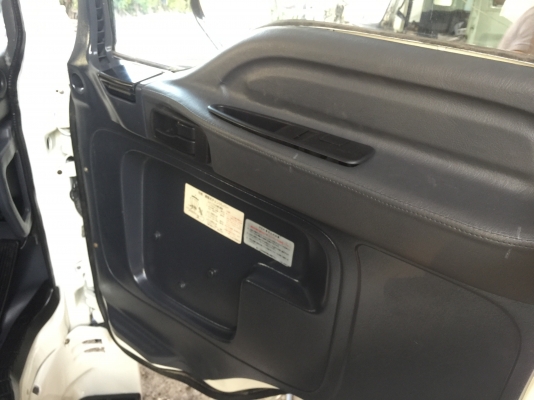 ขาย หัวสิบล้อ  !!  ISUZU  เดก้า  สีใหม่  !!   อุปกรณ์ครบ