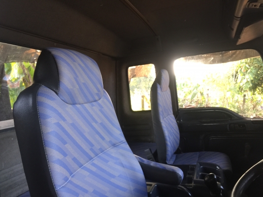 ขาย หัวสิบล้อ  !!  ISUZU  เดก้า  สีใหม่  !!   อุปกรณ์ครบ