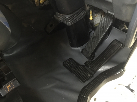 ขาย หัวสิบล้อ  !!  ISUZU  เดก้า  สีใหม่  !!   อุปกรณ์ครบ