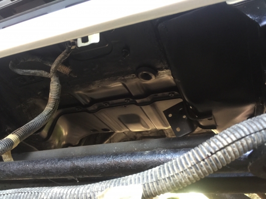 ขาย หัวสิบล้อ  !!  ISUZU  เดก้า  สีใหม่  !!   อุปกรณ์ครบ