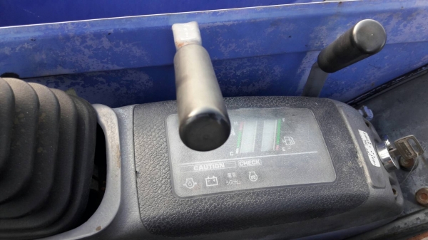 ขายรถขุด Komatsu PC28UU-3 เครื่องKomatsu 3สูบ เครื่องยนต์3D82 คอนโทรลสั้น ปั้มนิ้ว แทรคยาง มีหลังคา มีใบมีด รถเดิมๆเก่านอก มีเอกสาร (ยังไม่เคยใช้งานในไทย) ขายรถขุด Komatsu PC28UU-3 เครื่องKomatsu 3สูบ เครื่องยนต์3D82 คอนโทรลสั้น ปั้มนิ้ว แทรคยาง มีหลังคา มีใบมีด รถเดิมๆเก่านอก มีเอกสาร (ยังไม่เคยใช้งานในไทย)