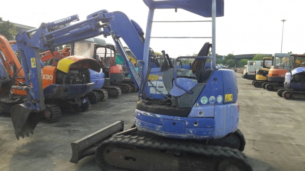 ขายรถขุด Komatsu PC28UU-3 เครื่องKomatsu 3สูบ เครื่องยนต์3D82 คอนโทรลสั้น ปั้มนิ้ว แทรคยาง มีหลังคา มีใบมีด รถเดิมๆเก่านอก มีเอกสาร (ยังไม่เคยใช้งานในไทย) ขายรถขุด Komatsu PC28UU-3 เครื่องKomatsu 3สูบ เครื่องยนต์3D82 คอนโทรลสั้น ปั้มนิ้ว แทรคยาง มีหลังคา มีใบมีด รถเดิมๆเก่านอก มีเอกสาร (ยังไม่เคยใช้งานในไทย)