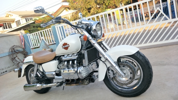 ขายครับ Honda Valkyrie 1500cc 6 สูบ ทะเบียนแท้
